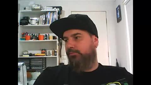 Snapshot of theozbeardguy chatting on December 18, 2024, 12:43 am aussiebeard online show from December 18, 2024, 12:43 am