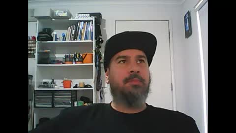 Snapshot of theozbeardguy chatting on April 12, 2026, 1:32 am aussiebeard online show from April 12, 2026, 1:32 am