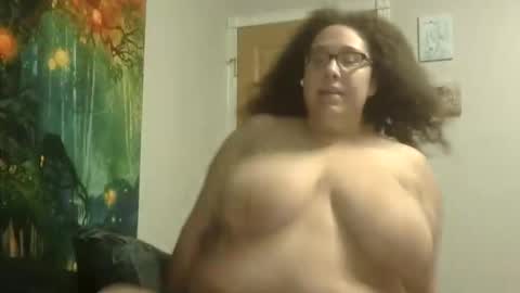 Amelia online show from November 26, 2025, 4:46 am