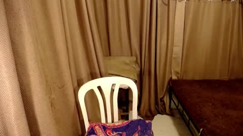 MIMI online show from January 9, 2025, 4:52 am