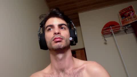 Snapshot of therazhanen chatting on December 7, 2024, 4:42 am Santiago Enrique online show from December 7, 2024, 4:42 am