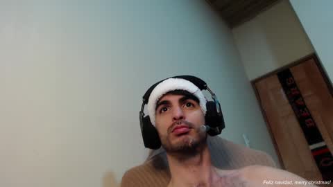 Snapshot of therazhanen chatting on December 26, 2024, 5:37 am Santiago Enrique online show from December 26, 2024, 5:37 am