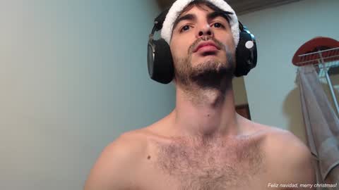 Snapshot of therazhanen chatting on December 28, 2024, 7:11 am Santiago Enrique online show from December 28, 2024, 7:11 am