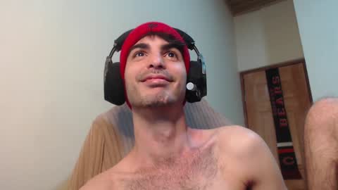 Snapshot of therazhanen chatting on January 6, 2025, 5:19 am Santiago Enrique online show from January 6, 2025, 5:19 am