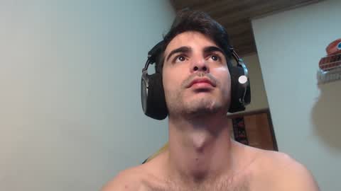 Snapshot of therazhanen chatting on January 17, 2025, 5:11 am Santiago Enrique online show from January 17, 2025, 5:11 am