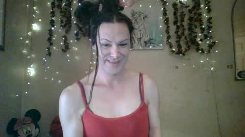 sillymillie0 online show from June 14, 2026, 4:53 pm