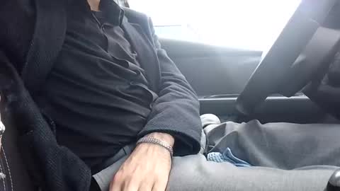 thesixpack_ online show from April 15, 2026, 12:45 pm