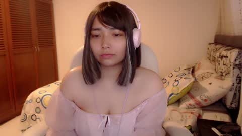 Snapshot of thetalkingbutt chatting on December 1, 2024, 10:21 pm Mai online show from December 1, 2024, 10:21 pm