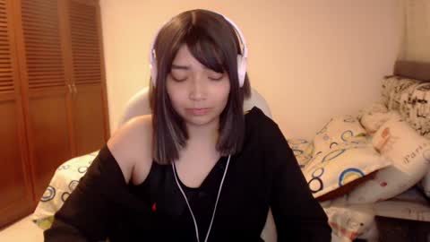 Snapshot of thetalkingbutt chatting on December 3, 2024, 3:52 am Mai online show from December 3, 2024, 3:52 am