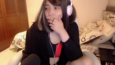 Snapshot of thetalkingbutt chatting on December 3, 2024, 6:59 am Mai online show from December 3, 2024, 6:59 am