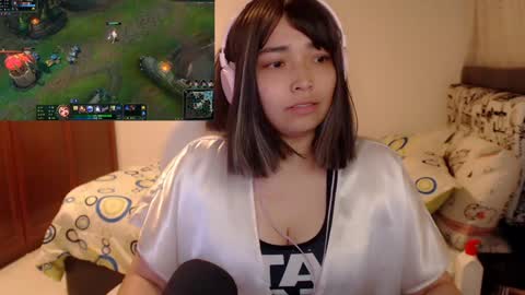 Snapshot of thetalkingbutt chatting on December 6, 2024, 4:58 am Mai online show from December 6, 2024, 4:58 am