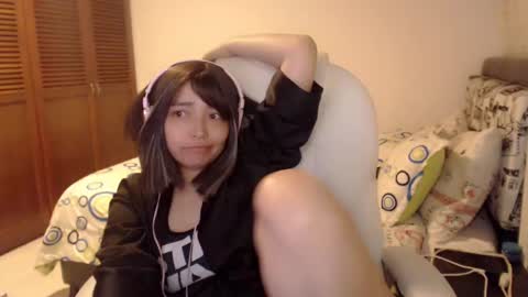 Snapshot of thetalkingbutt chatting on March 10, 2025, 5:11 am Mai online show from March 10, 2025, 5:11 am