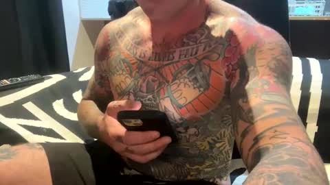 Snapshot of thetattooed chatting on December 28, 2024, 8:58 am The tattooed online show from December 28, 2024, 8:58 am