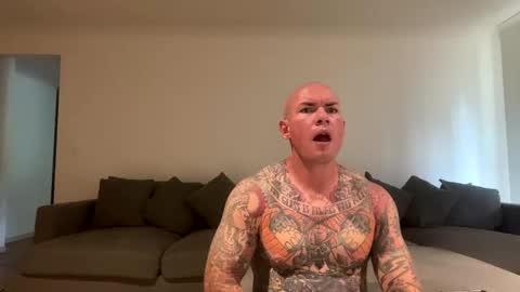 Snapshot of thetattooed chatting on January 10, 2025, 4:33 am The tattooed online show from January 10, 2025, 4:33 am