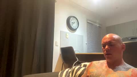 Snapshot of thetattooed chatting on January 10, 2025, 10:39 am The tattooed online show from January 10, 2025, 10:39 am