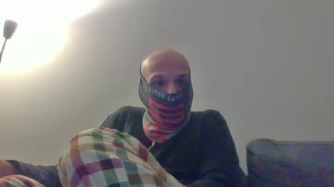 Scarf guy online show from February 15, 2025, 7:50 pm