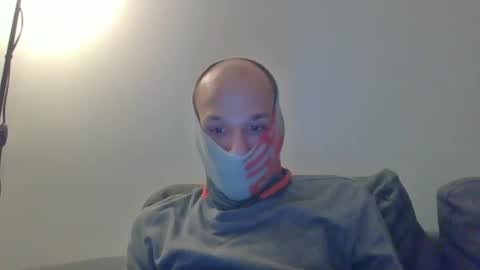 Scarf guy online show from February 28, 2025, 7:03 pm