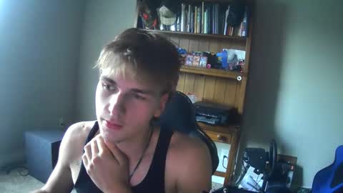 Snapshot of thevincegray chatting on June 5, 2026, 12:28 am Vince online show from June 5, 2026, 12:28 am
