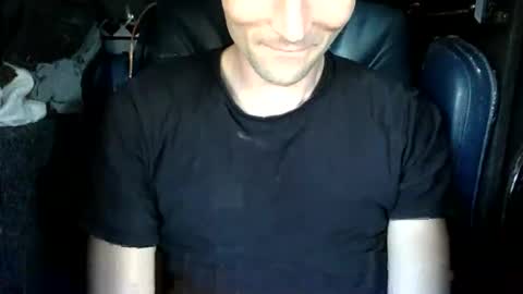 Snapshot of thewhat4567 chatting on April 15, 2026, 9:48 pm thewhat4567 online show from April 15, 2026, 9:48 pm