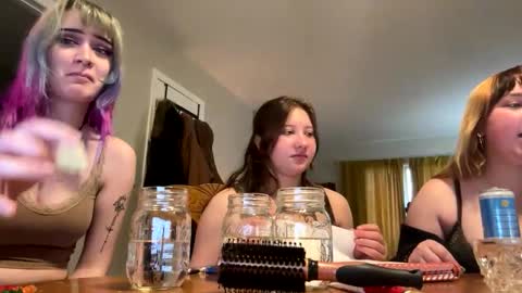 West online show from March 8, 2026, 11:52 pm