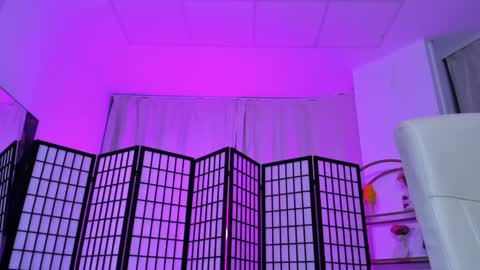 Liz online show from February 13, 2025, 3:39 am