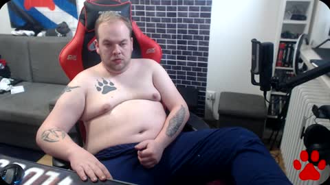 Snapshot of thewolfy31 chatting on December 30, 2024, 12:31 pm PupWolfy online show from December 30, 2024, 12:31 pm