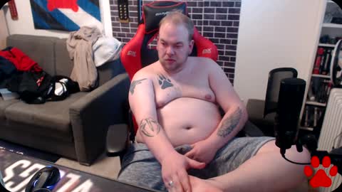 Snapshot of thewolfy31 chatting on January 30, 2025, 3:40 pm PupWolfy online show from January 30, 2025, 3:40 pm