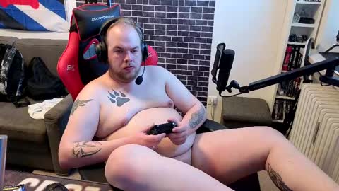 Snapshot of thewolfy31 chatting on February 17, 2025, 3:09 pm PupWolfy online show from February 17, 2025, 3:09 pm