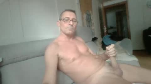 thhe13 online show from February 7, 2025, 8:22 am