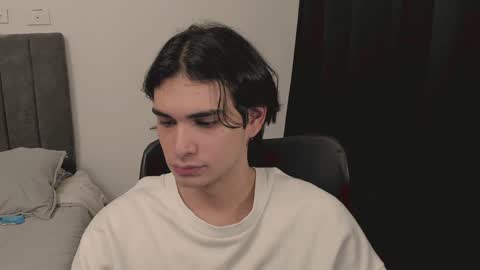 thiaan__ online show from January 2, 2025, 11:16 pm