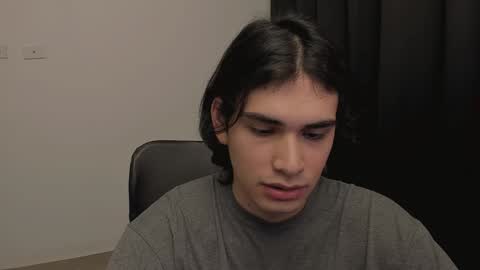 thiaan__ online show from February 6, 2025, 1:49 am