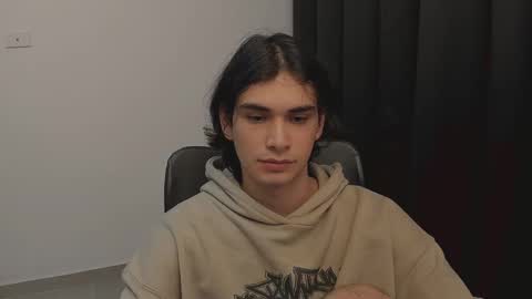 thiaan__ online show from February 21, 2025, 2:50 am