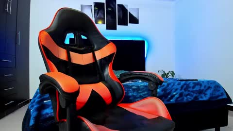 Snapshot of thiago_cp01 chatting on February 5, 2025, 6:13 am Thiago online show from February 5, 2025, 6:13 am