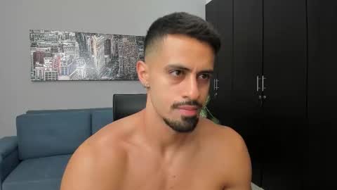 thiago_driussi online show from November 12, 2025, 4:35 am