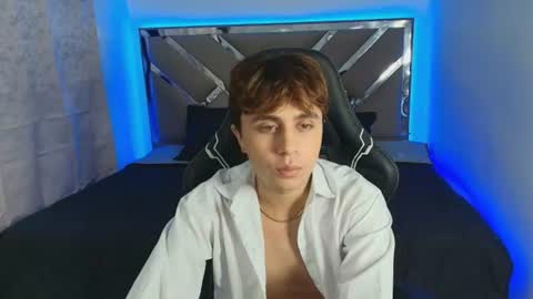 Snapshot of thiago_vega_ chatting on July 11, 2026, 8:44 pm Thiago online show from July 11, 2026, 8:44 pm