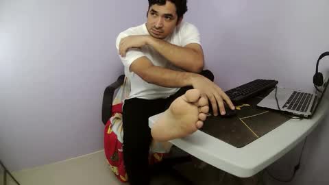 thiagodeseo online show from February 2, 2026, 7:01 pm