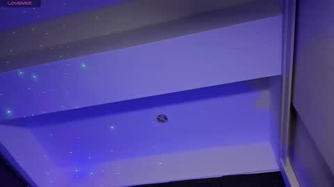 THIAGO MENESES online show from February 4, 2026, 4:07 am