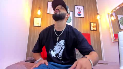 Thia Gomez online show from January 23, 2025, 6:24 pm