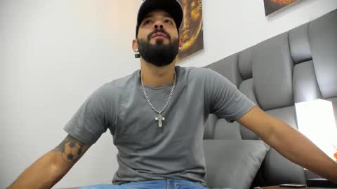 Thia Gomez online show from March 3, 2026, 7:09 pm