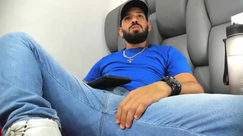 Thia Gomez online show from March 24, 2026, 7:08 pm