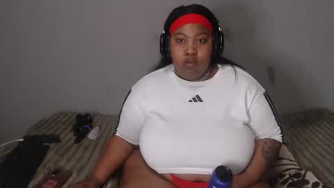 thickassmamie26 online show from May 28, 2026, 1:58 am