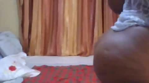 thickbotty_ebony online show from February 25, 2026, 12:37 pm