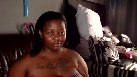 Snapshot of thickcaramel_p chatting on February 12, 2026, 9:26 am phindy online show from February 12, 2026, 9:26 am