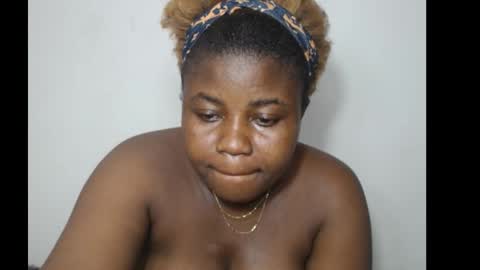 Snapshot of thickebonny7 chatting on February 10, 2026, 10:30 am thickebonny7 online show from February 10, 2026, 10:30 am