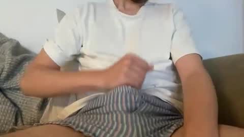 Snapshot of thickerbunny chatting on March 31, 2026, 7:36 pm thickerbunny online show from March 31, 2026, 7:36 pm