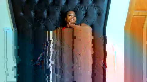 thickleeyanaxx online show from February 25, 2026, 7:34 pm