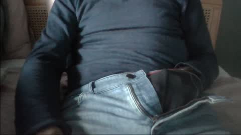 Snapshot of thickrum chatting on February 3, 2025, 9:52 am Thickru online show from February 3, 2025, 9:52 am