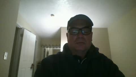 Snapshot of thickwhiteload chatting on December 6, 2024, 10:08 pm thickwhiteload online show from December 6, 2024, 10:08 pm