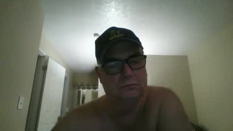 Snapshot of thickwhiteload chatting on March 6, 2025, 8:27 pm thickwhiteload online show from March 6, 2025, 8:27 pm