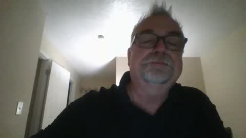 Snapshot of thickwhiteload chatting on November 15, 2025, 8:38 pm thickwhiteload online show from November 15, 2025, 8:38 pm
